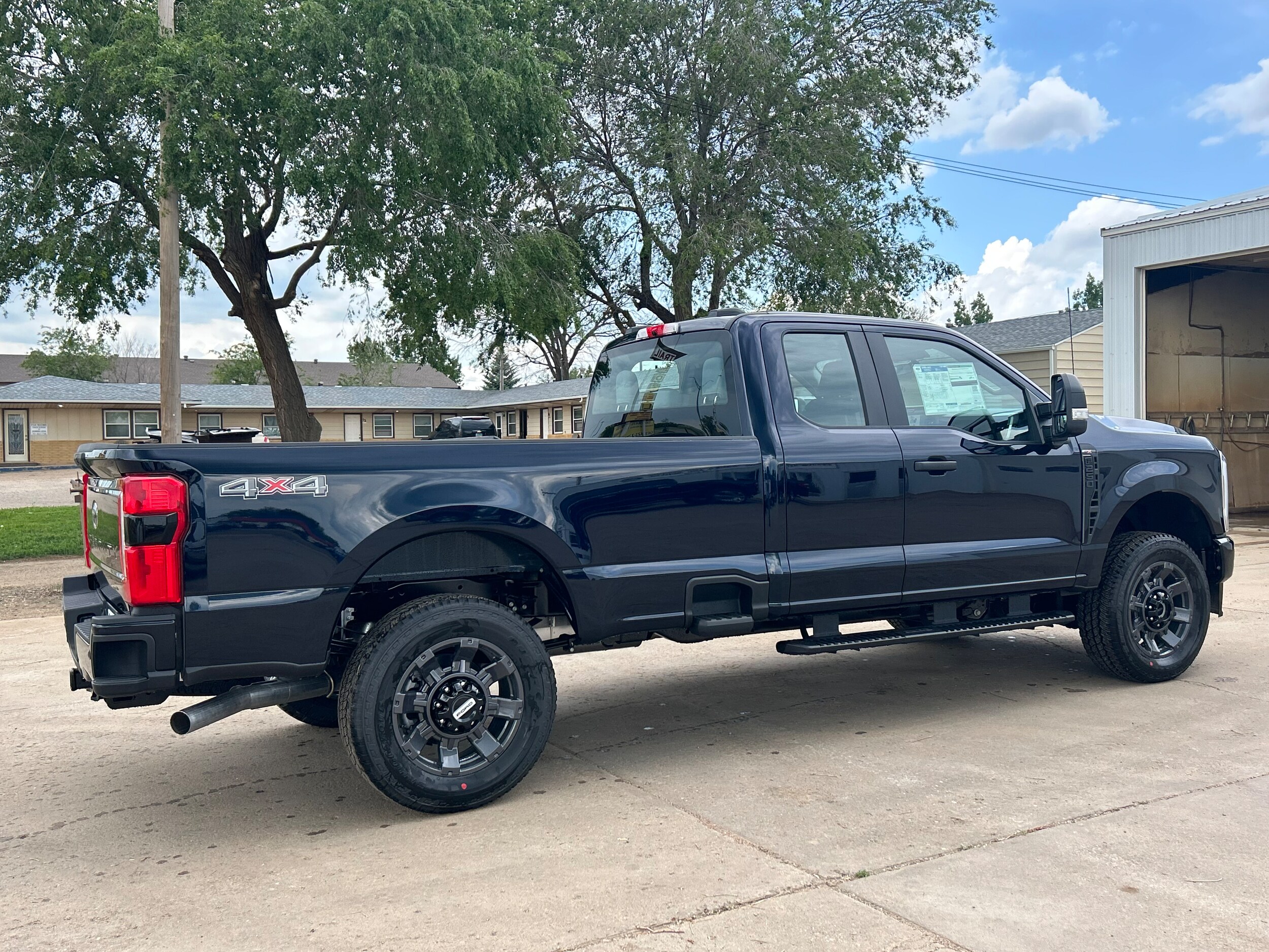 2025 Ford F-250 XL photo 2