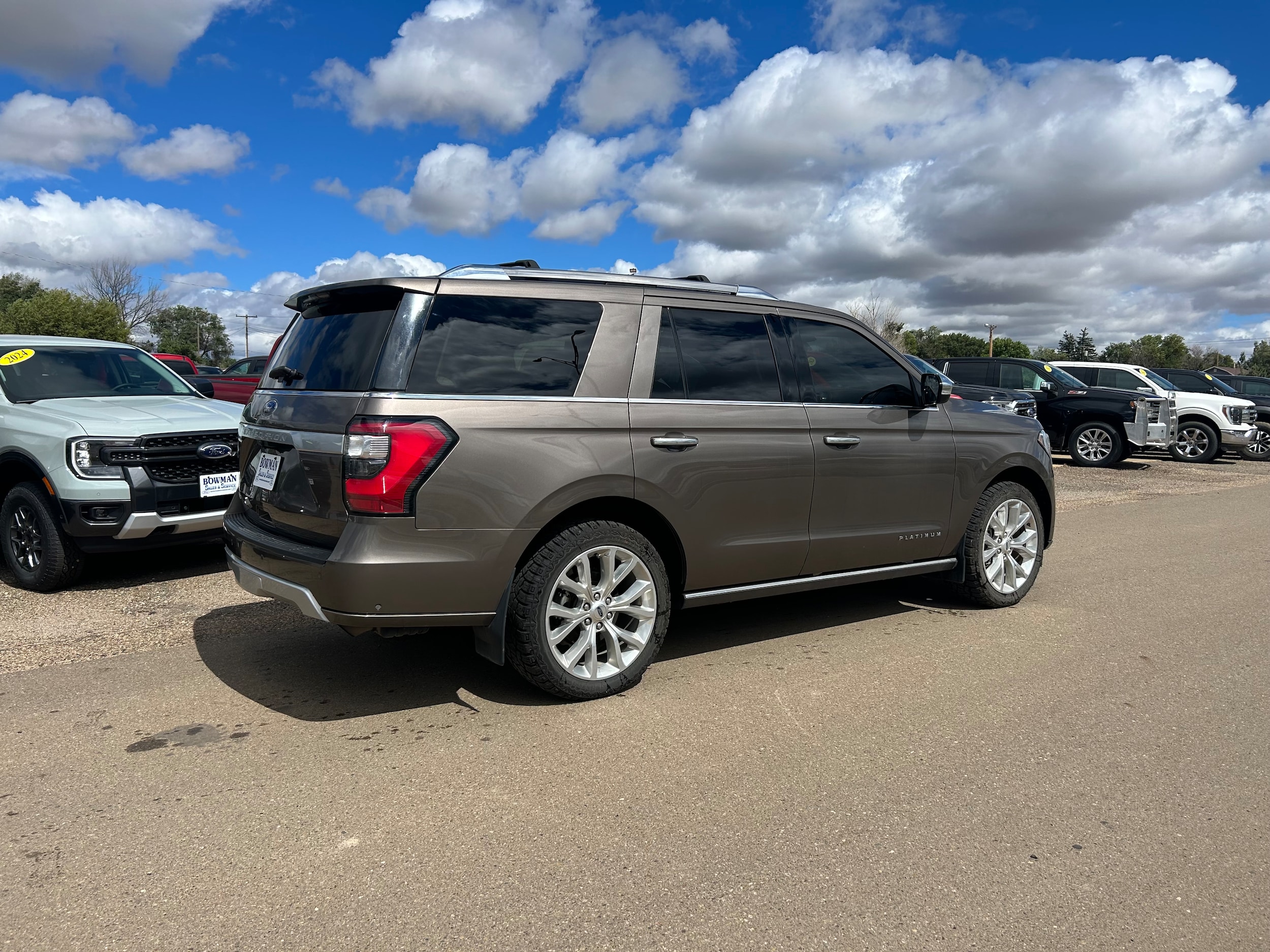 Used 2019 Ford Expedition Platinum with VIN 1FMJU1MT8KEA27287 for sale in Bowman, ND