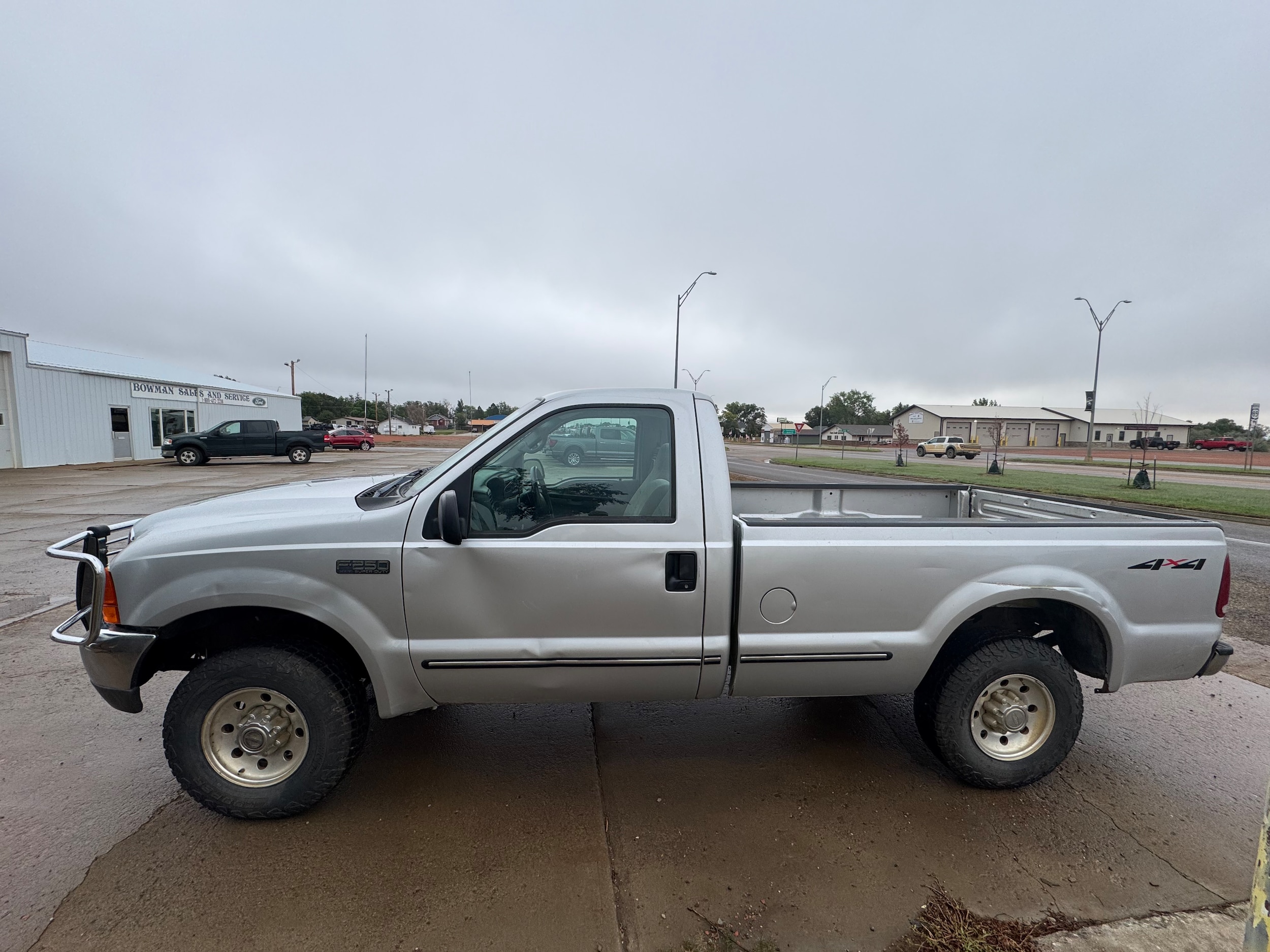Used 1999 Ford F-250 Super Duty XLT with VIN 1FTNF21S3XEA14682 for sale in Bowman, ND