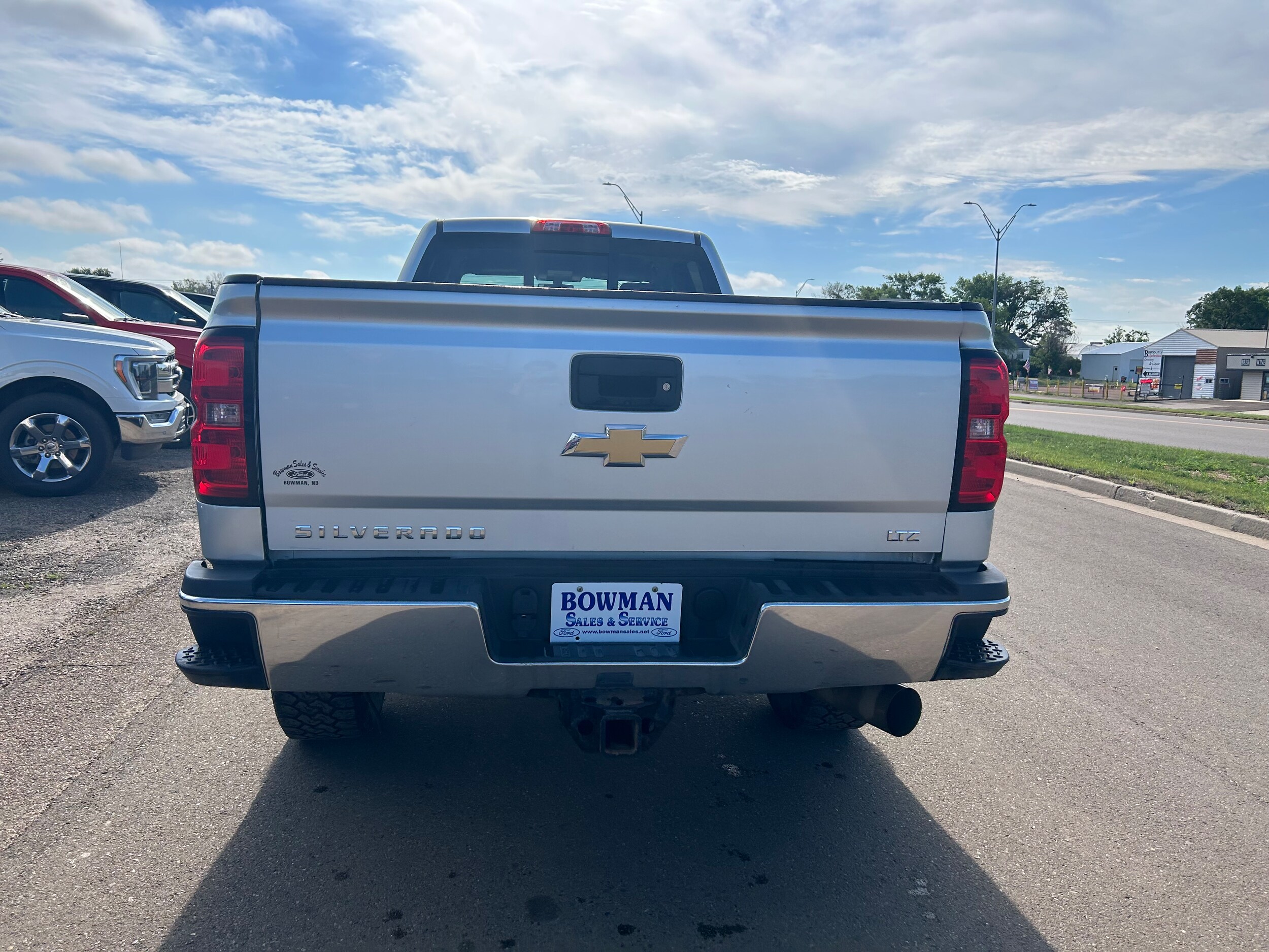 2016 Chevrolet Silverado 2500HD LTZ photo 3