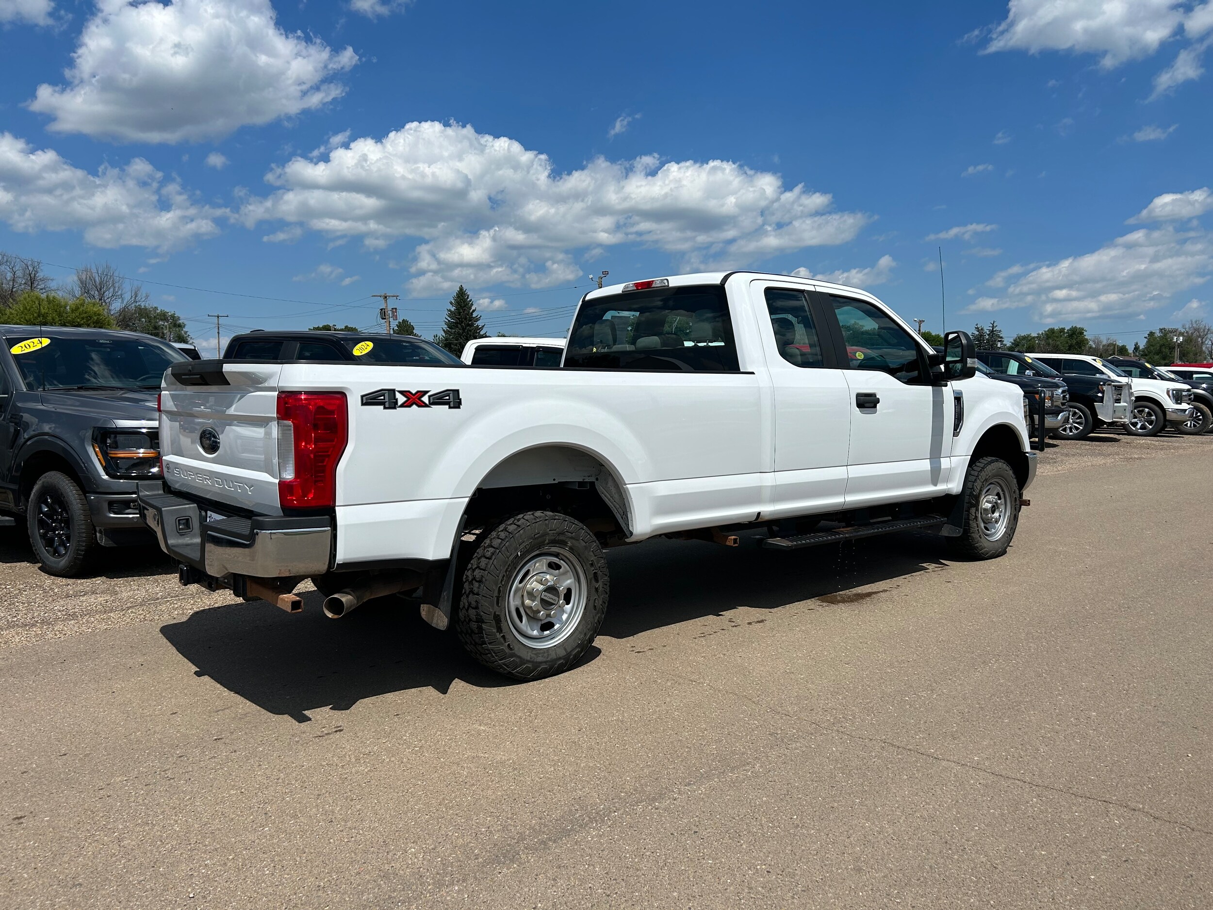 Used 2018 Ford F-250 Super Duty Lariat with VIN 1FT7X2B64JEB51659 for sale in Bowman, ND