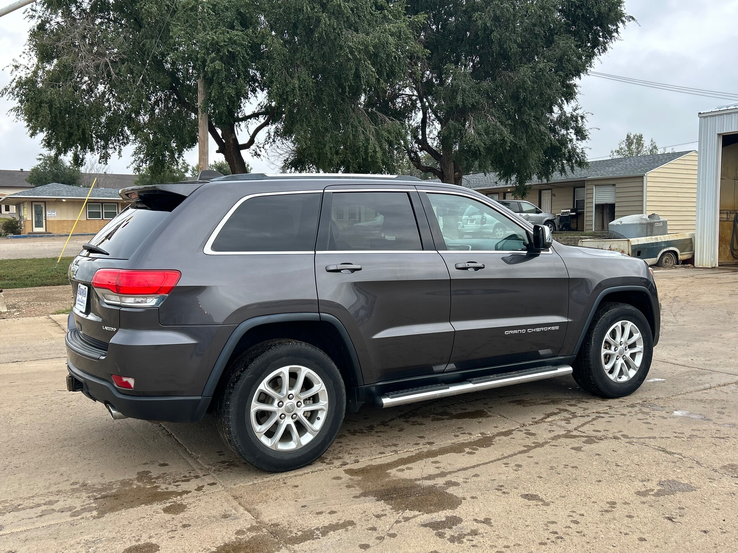 2015 Jeep Grand Cherokee Laredo photo 3