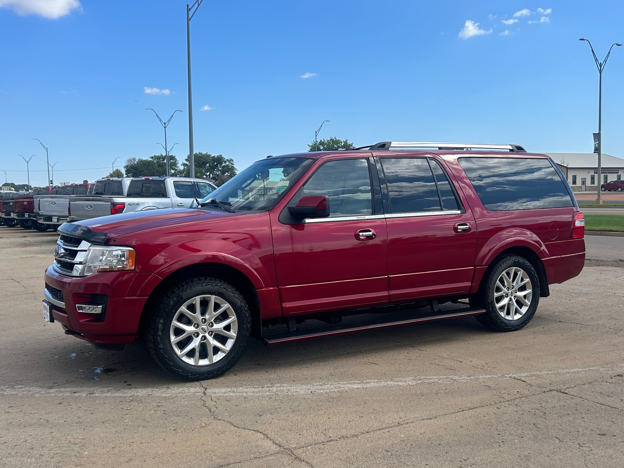2015 Ford Expedition Limited's photo