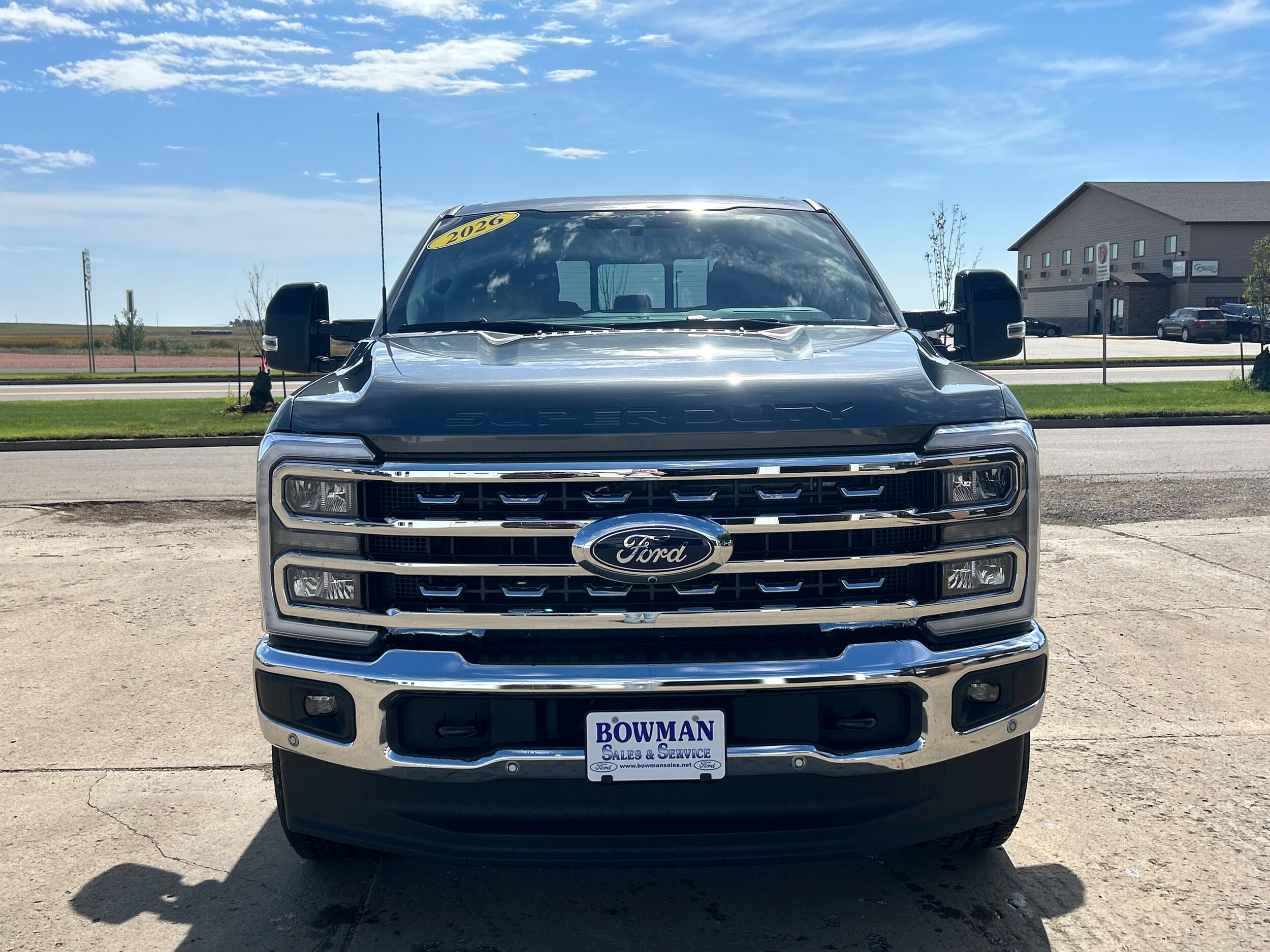 2026 Ford F-250 Lariat photo 2