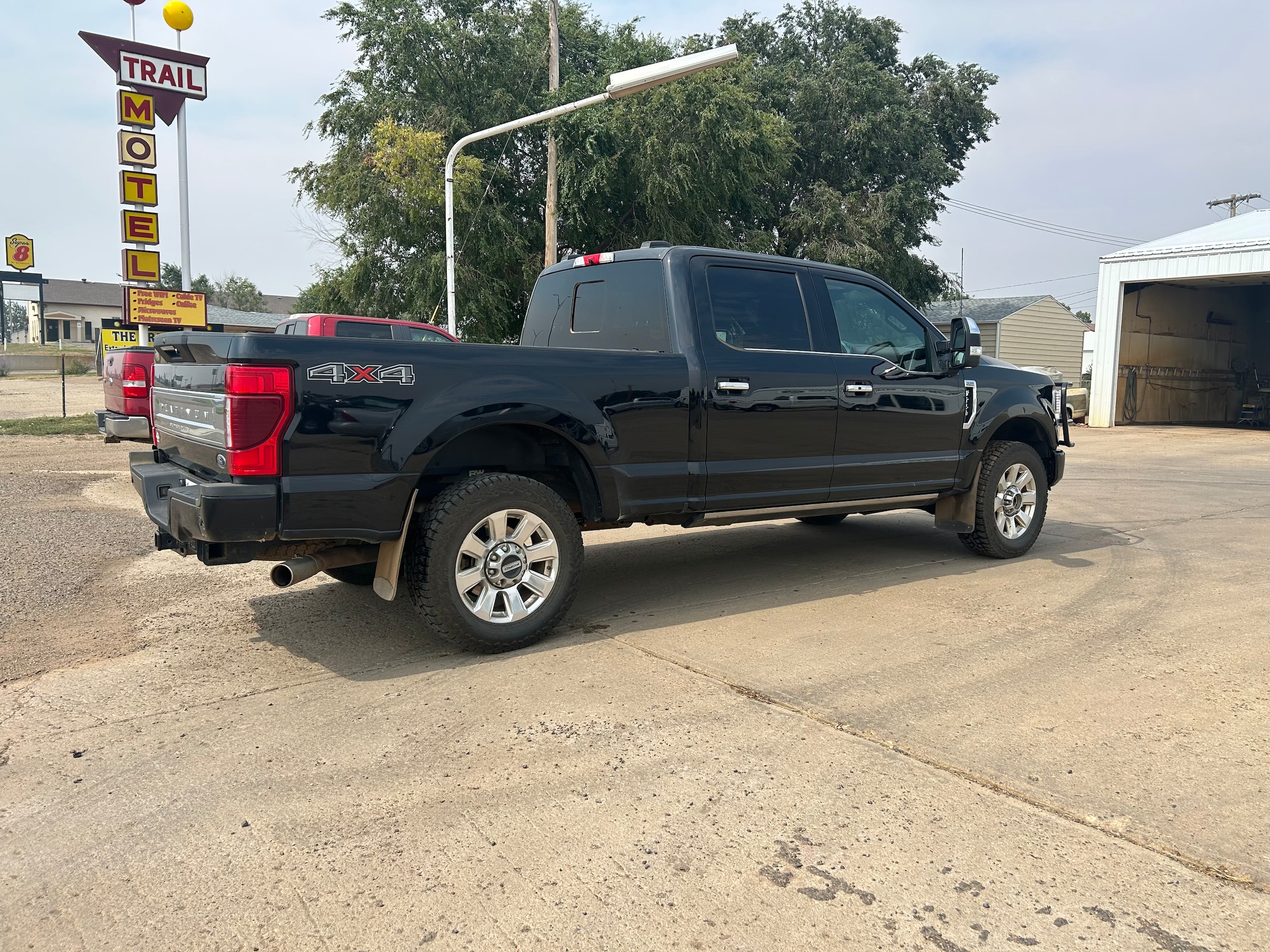 Used 2022 Ford F-250 Super Duty Platinum with VIN 1FT7W2B6XNEC64735 for sale in Bowman, ND