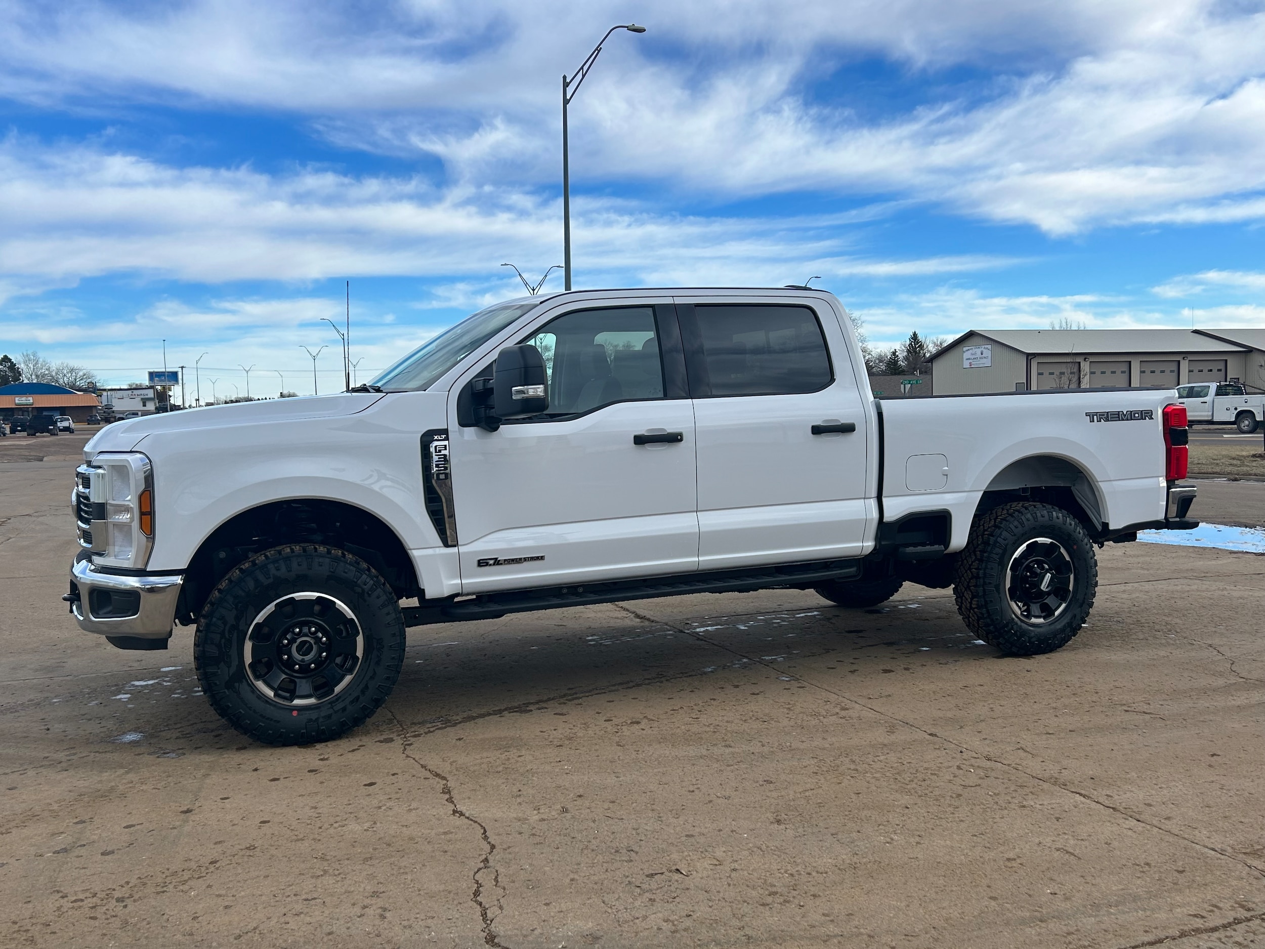 2026 Ford F-350 Super Duty XLT's photo