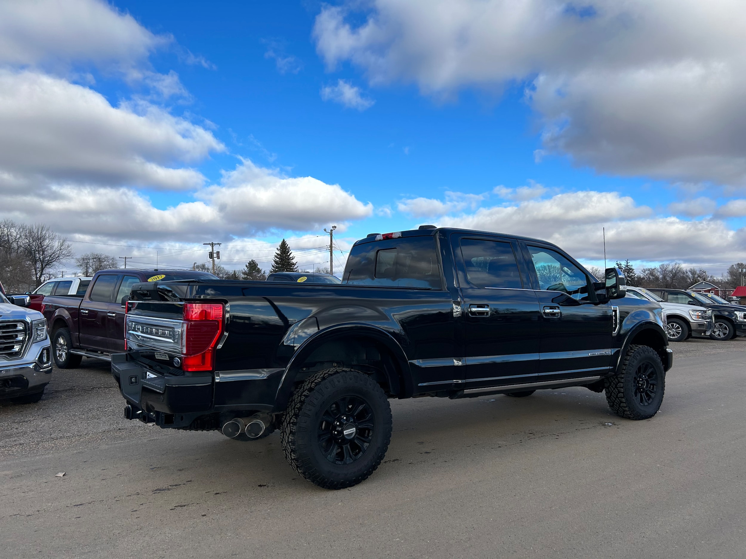 Used 2022 Ford F-350 Super Duty Platinum with VIN 1FT8W3BT0NED08631 for sale in Bowman, ND