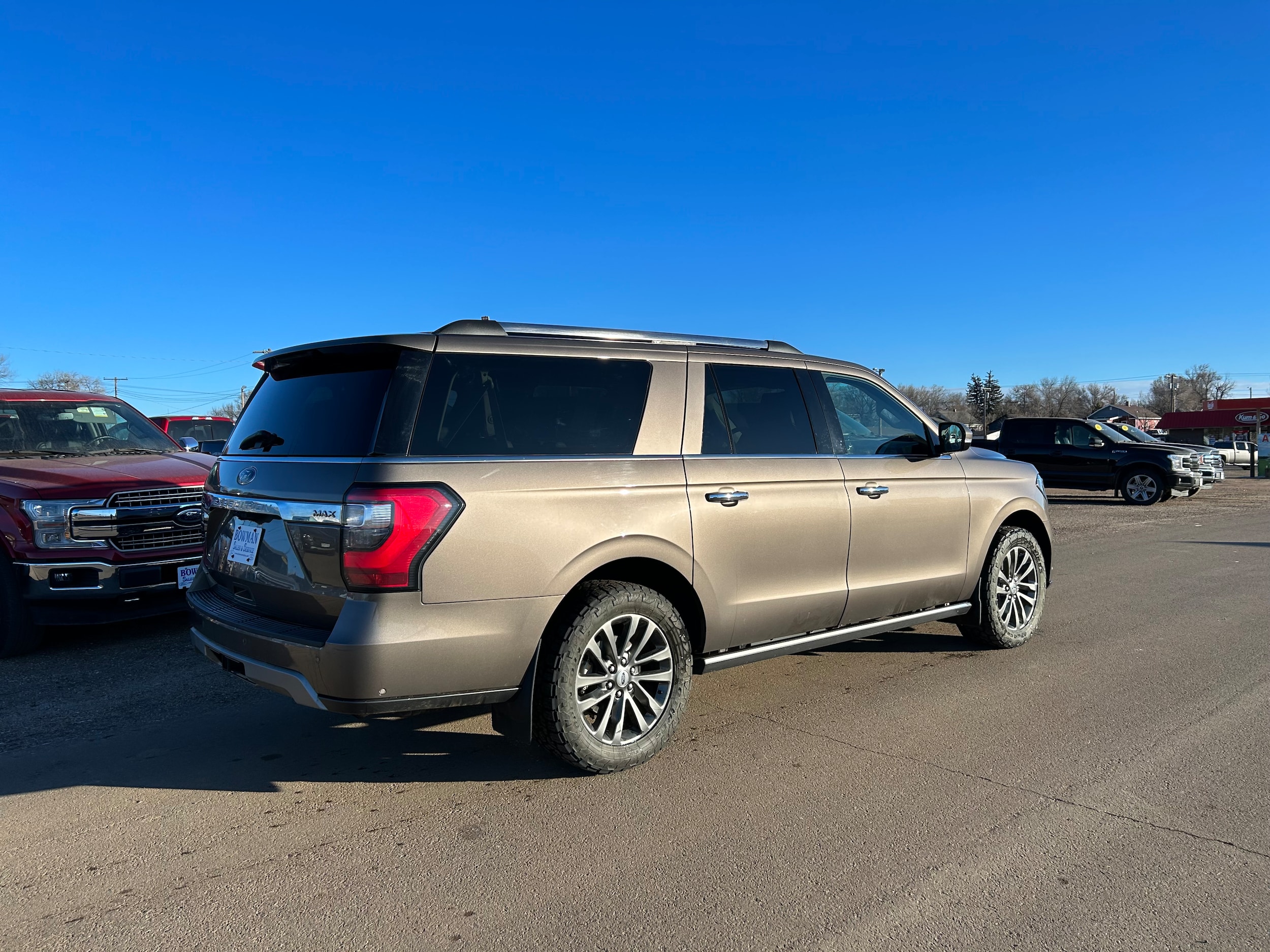 Used 2019 Ford Expedition Limited with VIN 1FMJK2AT4KEA27285 for sale in Bowman, ND