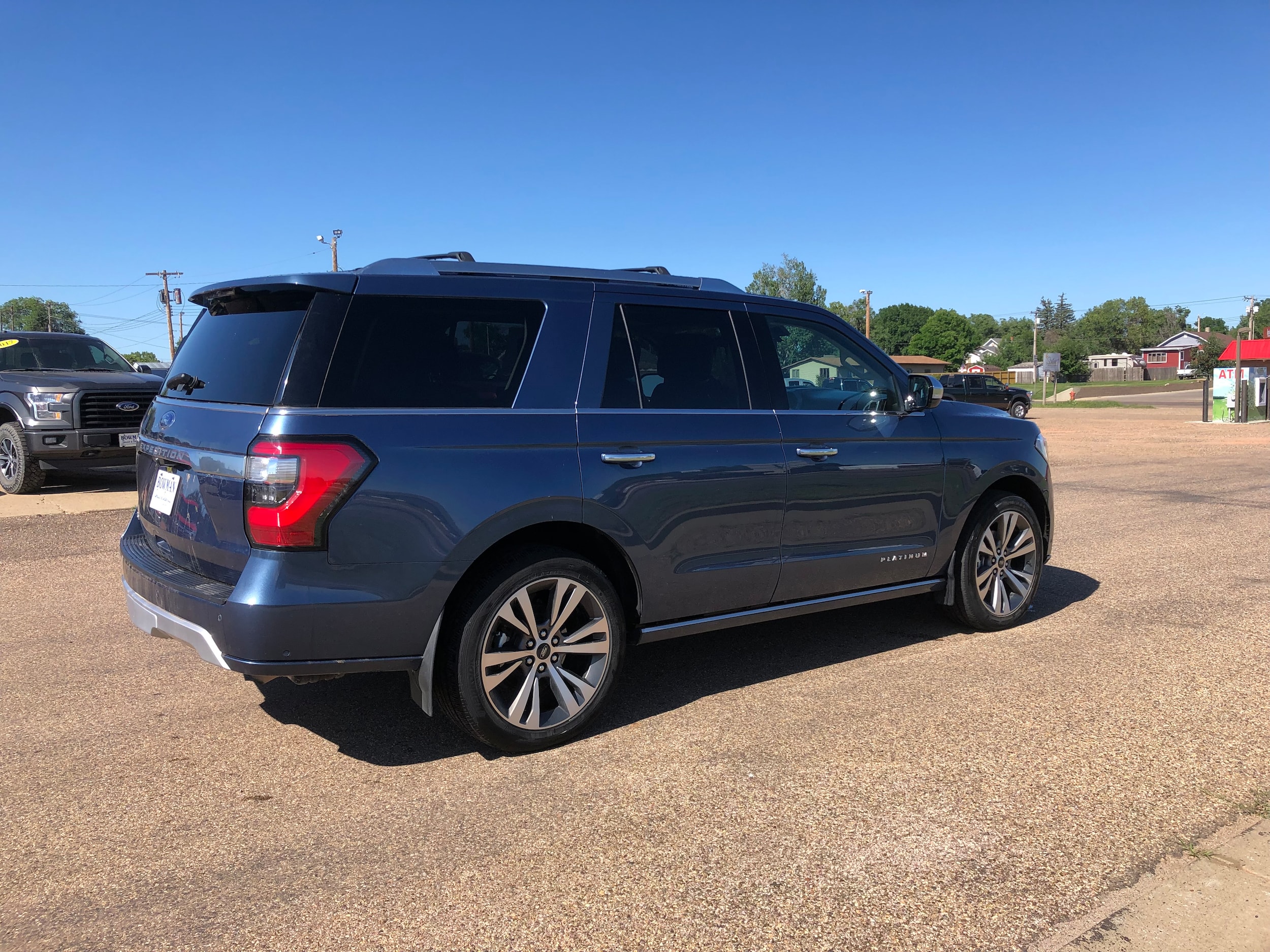 Used 2020 Ford Expedition Platinum with VIN 1FMJU1MT1LEA18934 for sale in Bowman, ND