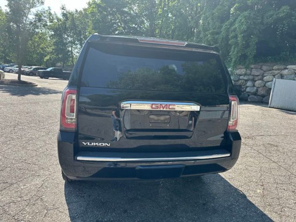 Used 2018 GMC Yukon Denali SUV