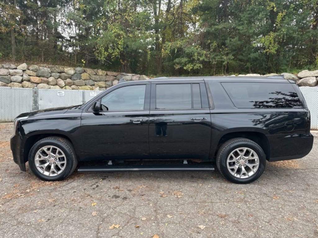 Used 2016 GMC Yukon XL Denali SUV