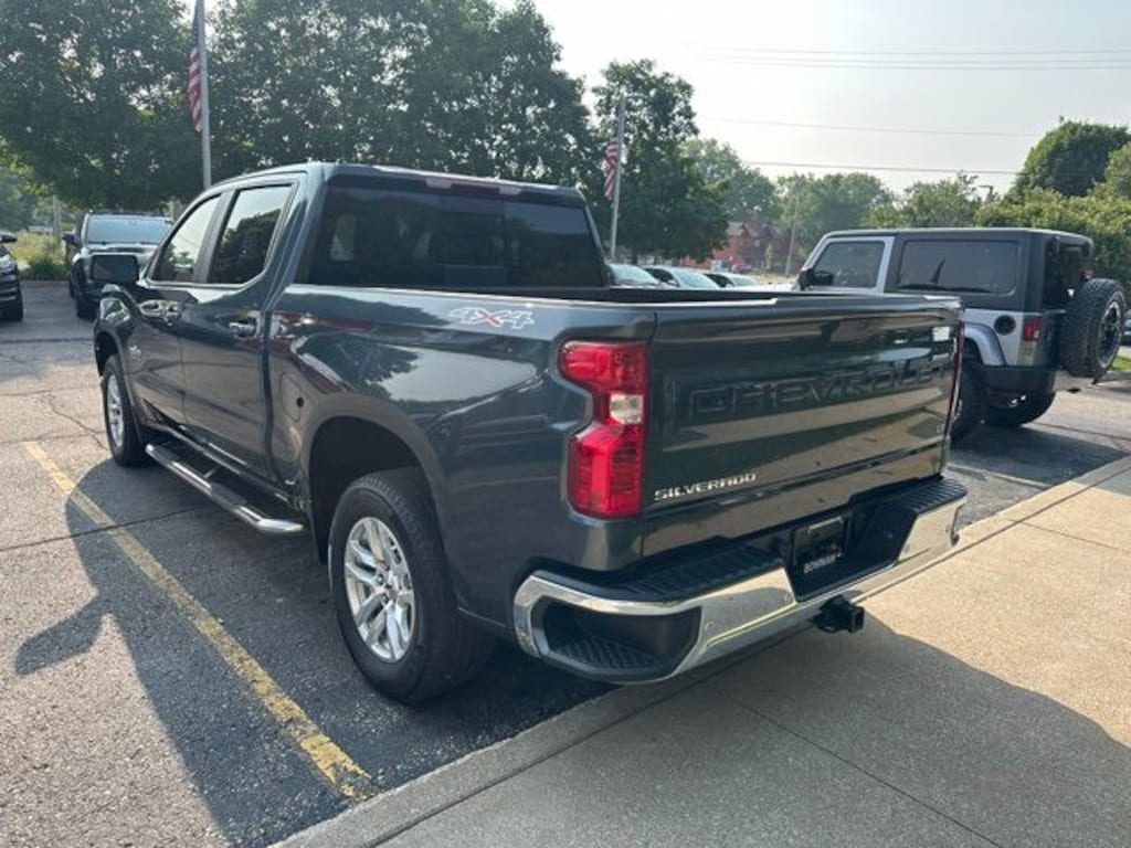 Used 2020 Chevrolet Silverado 1500 LT Truck Crew Cab