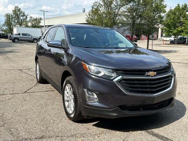 2018 Chevrolet Equinox photo 3
