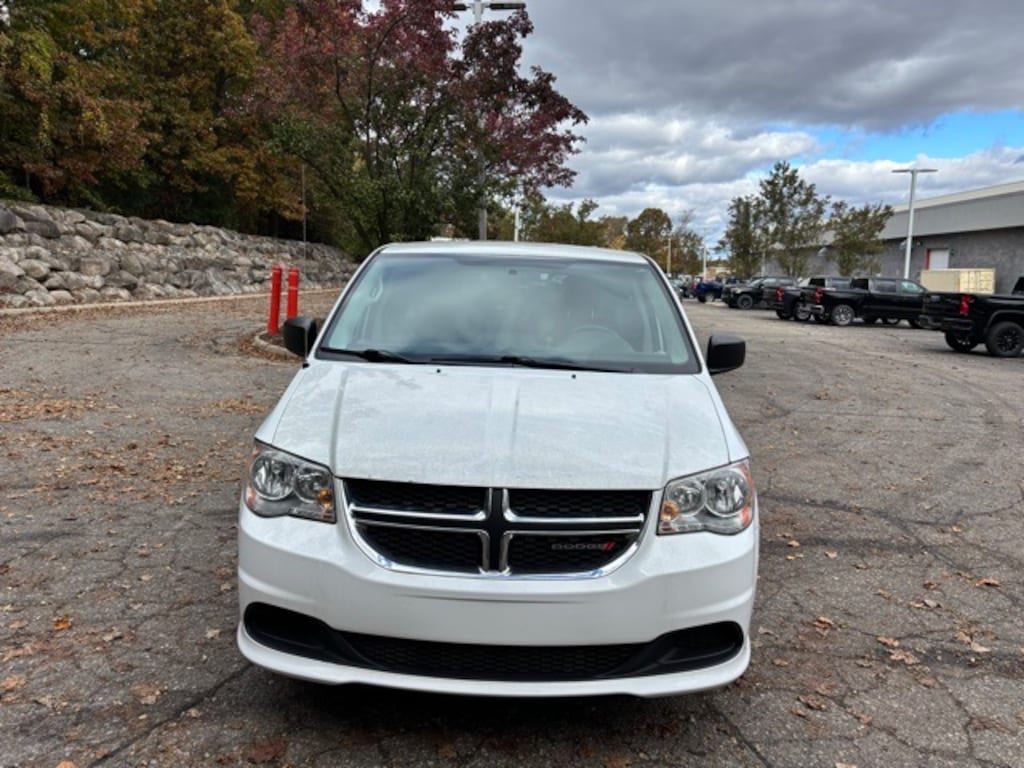 Used 2016 Dodge Grand Caravan AVP/SE Van