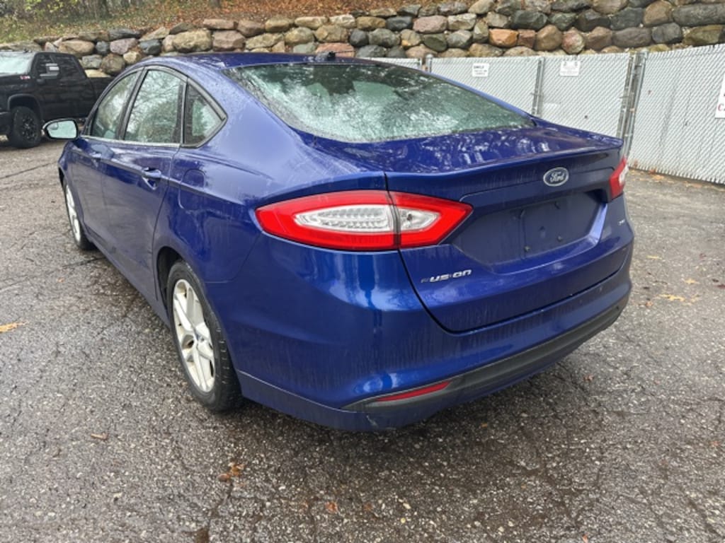 Used 2013 Ford Fusion SE Sedan