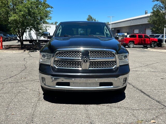2016 Ram 1500 Laramie photo 2