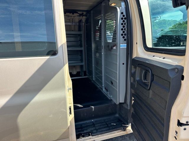 2017 Chevrolet Express Cargo Work Van - Photo 21