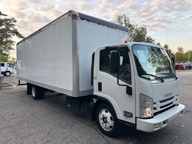 2019 Isuzu NRR photo 4