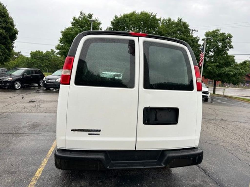Used 2015 Chevrolet Express 2500 Work Van Van Cargo Van