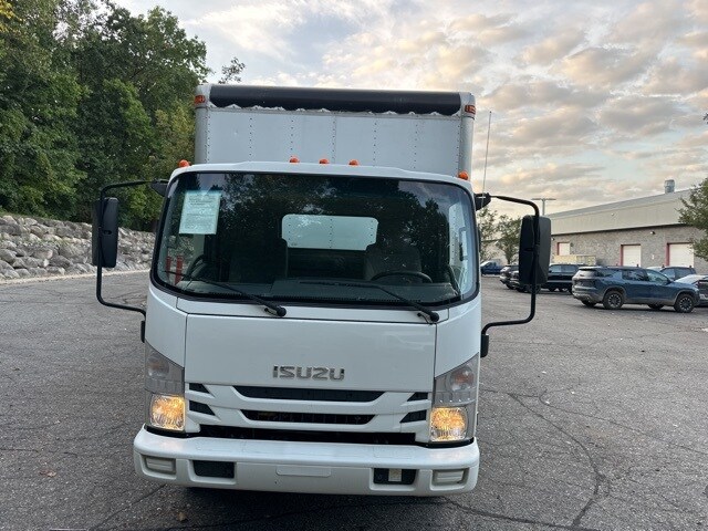 2019 Isuzu NRR photo 3