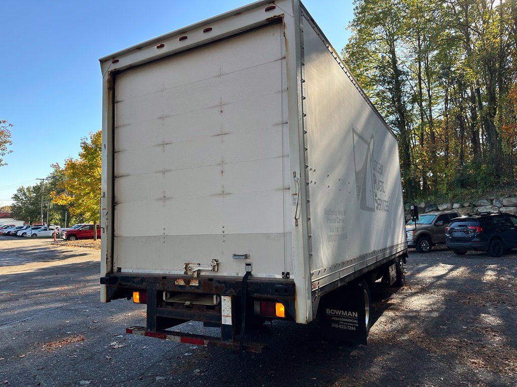 Used 2014 Isuzu NQR 16 ft box Truck