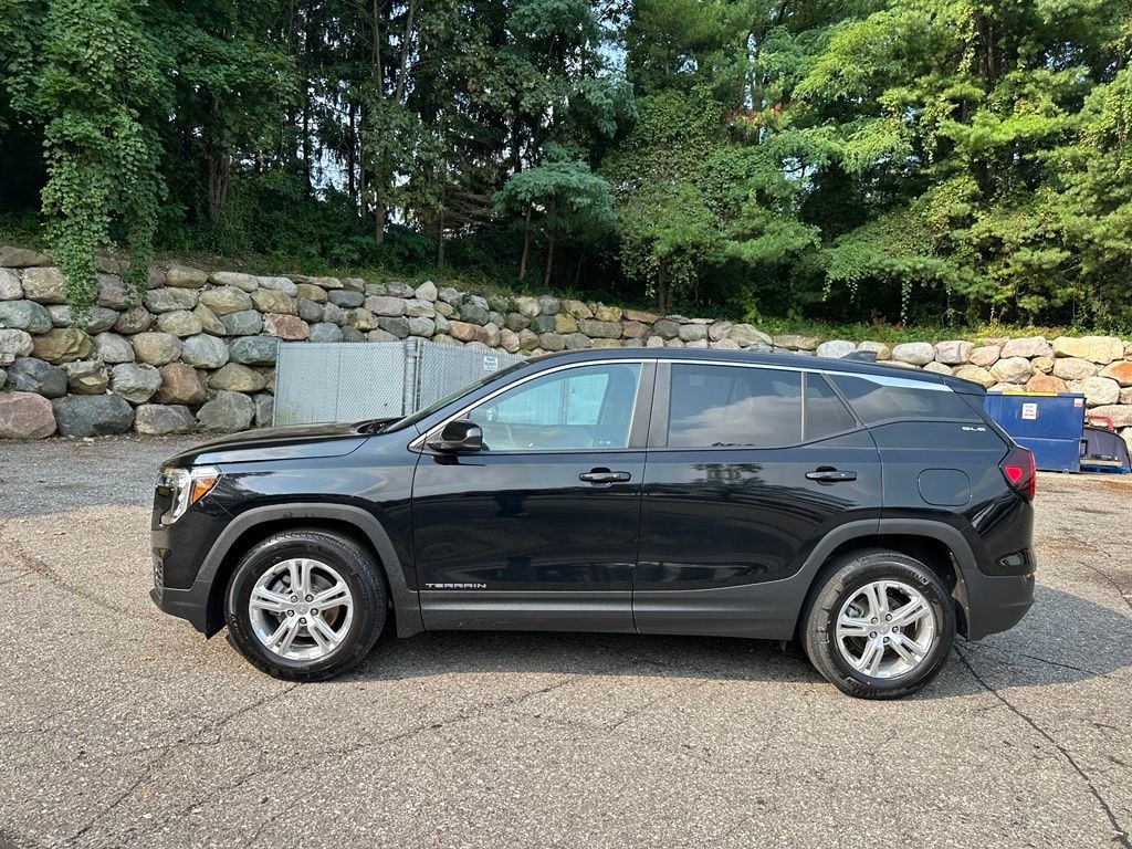 Used 2022 GMC Terrain SLE SUV
