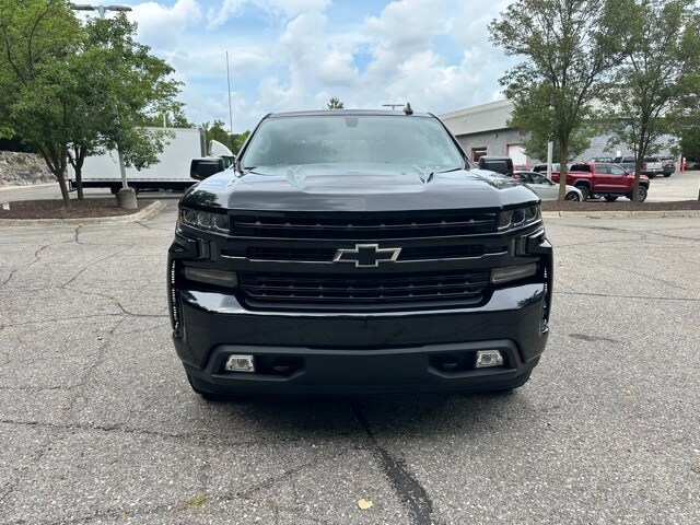 2019 Chevrolet Silverado 1500 RST photo 2