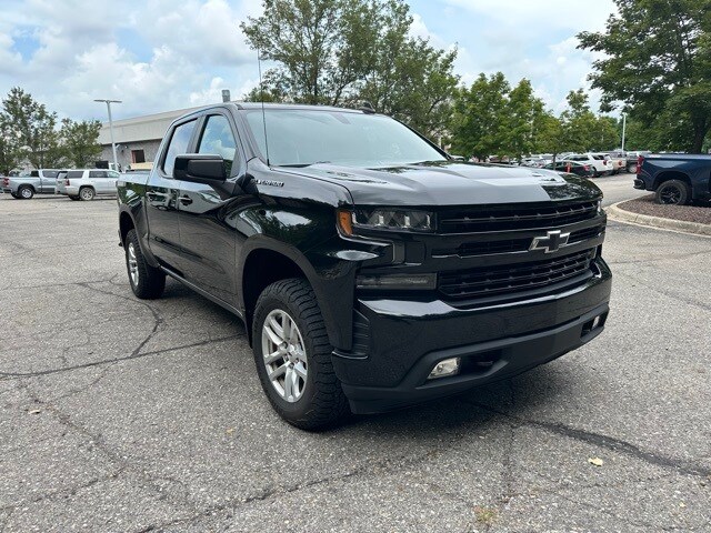 2019 Chevrolet Silverado 1500 RST photo 3