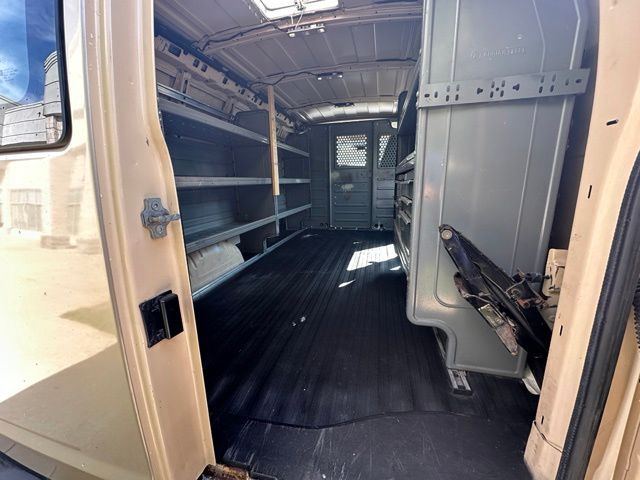 2017 Chevrolet Express Cargo Work Van - Photo 24