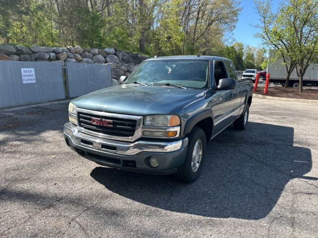 Used 2005 GMC Sierra 1500 Truck Extended Cab