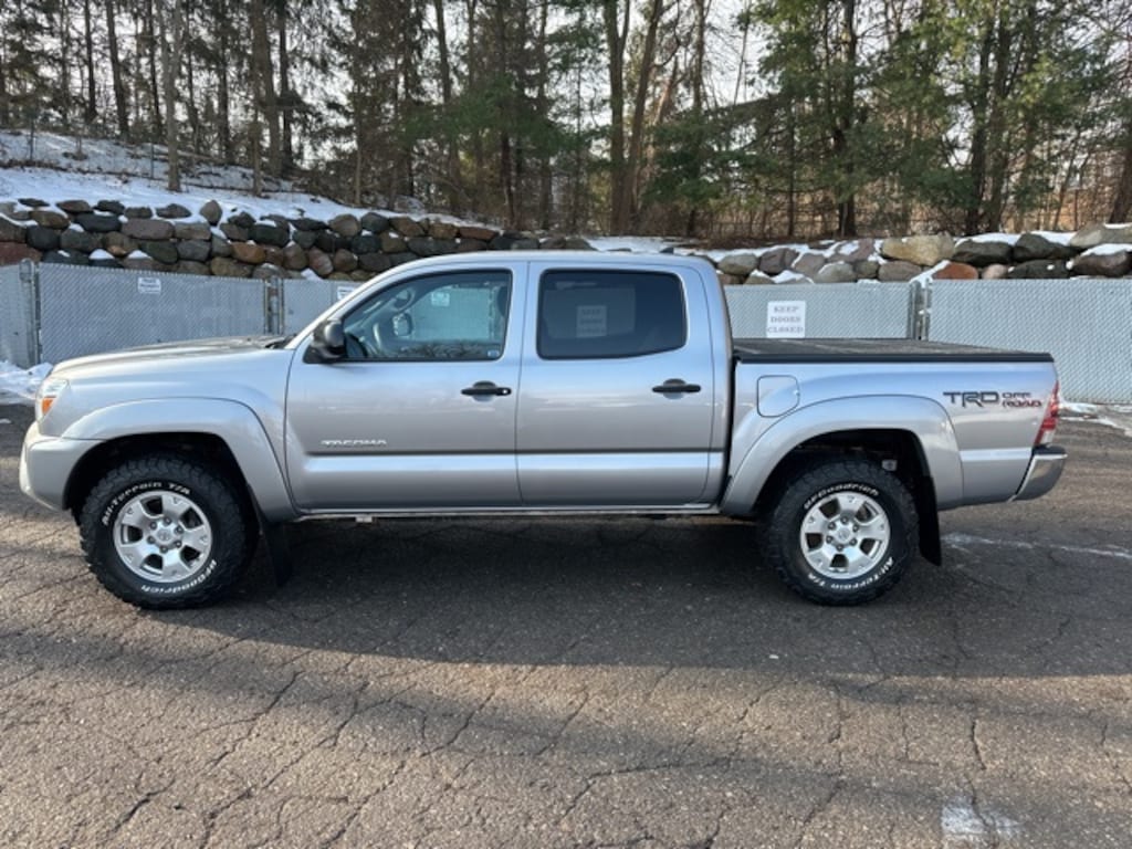 Used 2015 Toyota Tacoma V6 Truck Double Cab