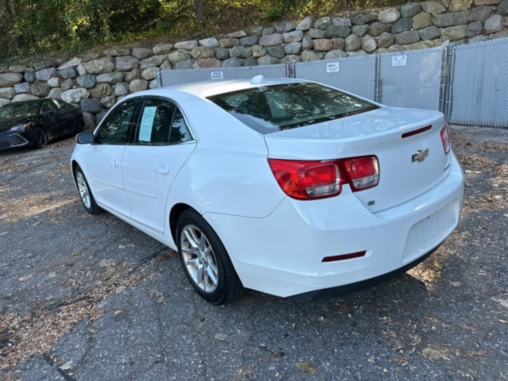 Used 2014 Chevrolet Malibu LT w/1LT Sedan