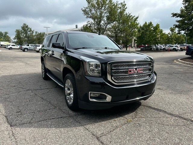 2020 Gmc Yukon XL SLT photo 3