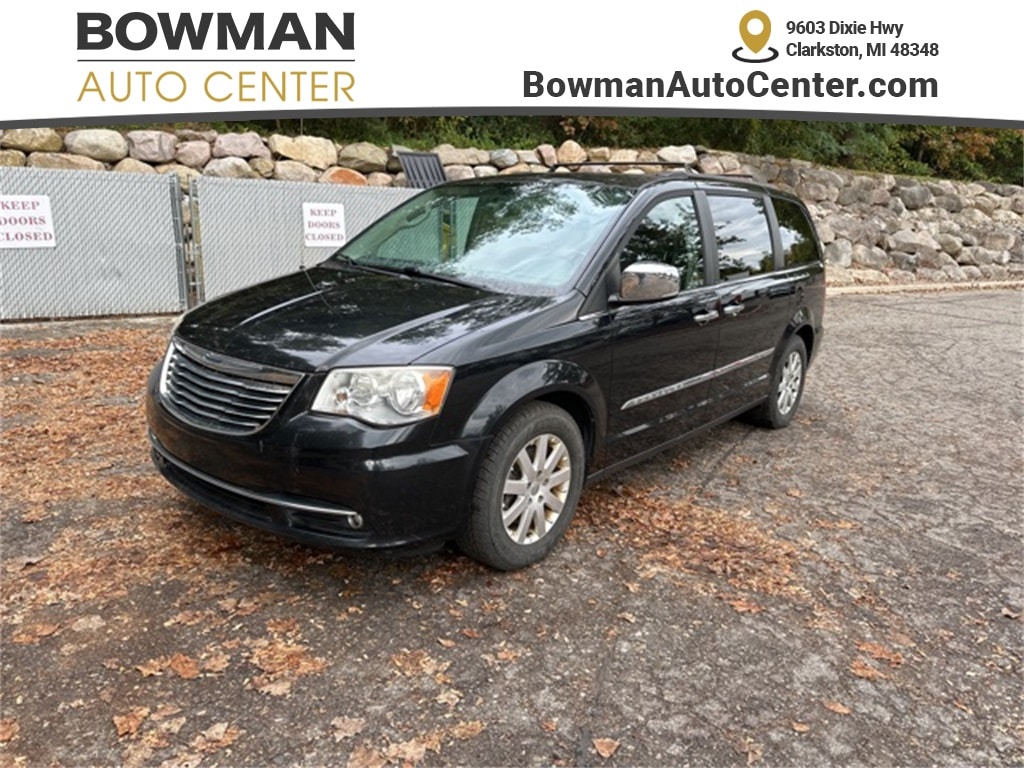 2012 Chrysler Town & Country Touring-L