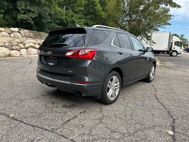 2018 Chevrolet Equinox Premier photo 2