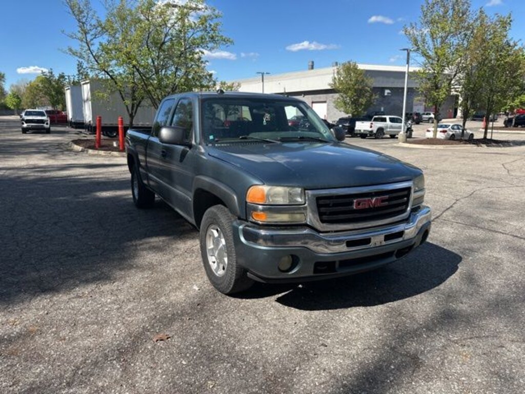 Used 2005 GMC Sierra 1500 Truck Extended Cab