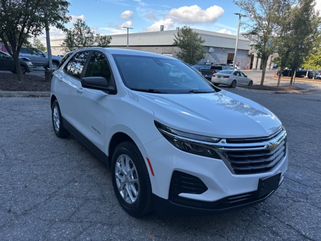 Used 2022 Chevrolet Equinox LS w/1LS SUV