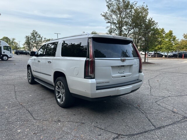2018 Cadillac Escalade ESV Luxury photo 4