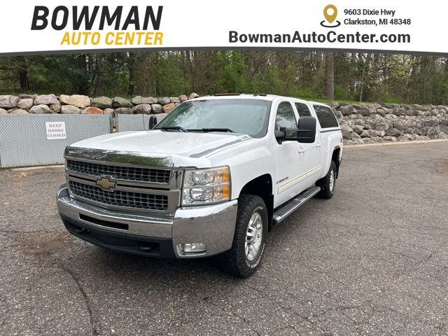 2009 Chevrolet Silverado HD LTZ 4WD Crew Cab SWB's photo