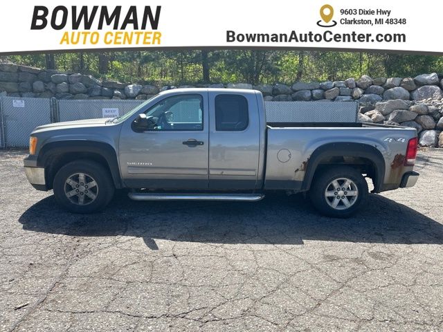 2013 GMC Sierra 4WD Extended Cab SLE MWB's photo