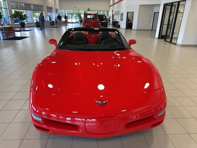 2004 Chevrolet Corvette Base Convertible photo 3
