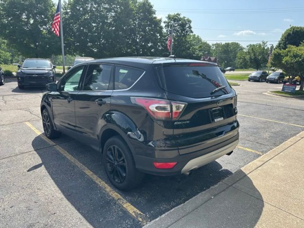 Used 2017 Ford Escape SE SUV