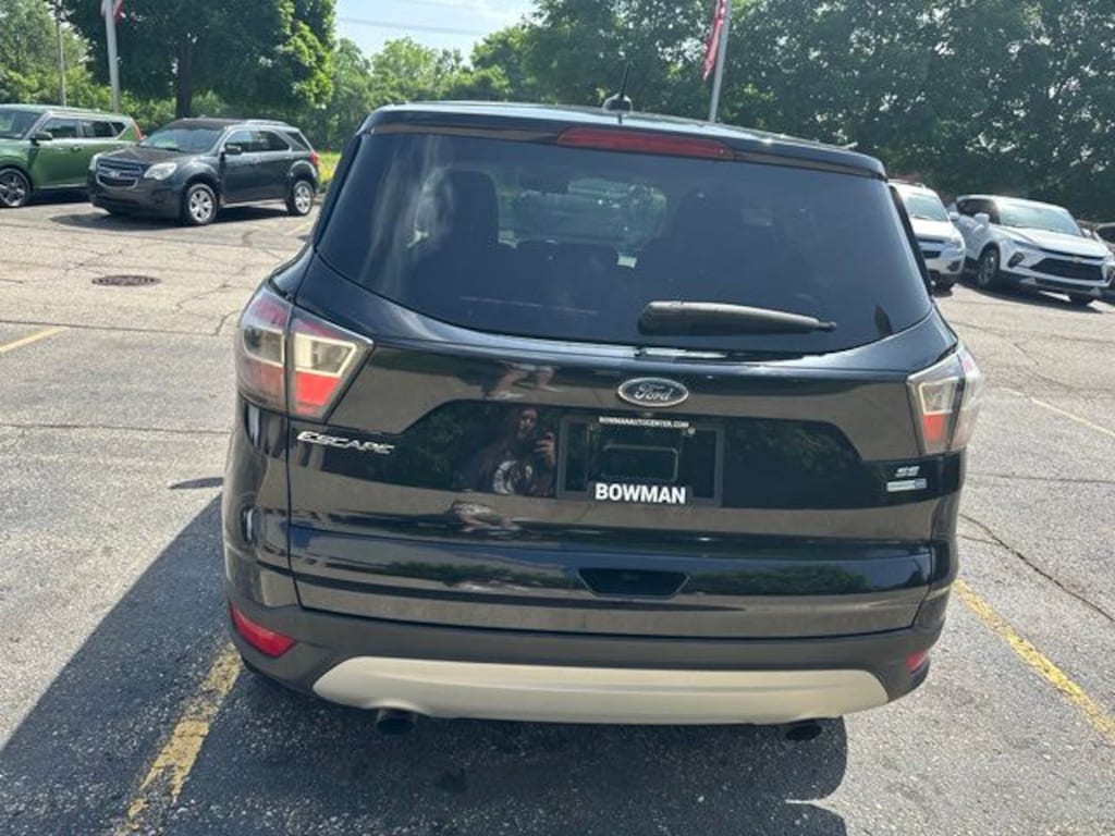 Used 2017 Ford Escape SE SUV