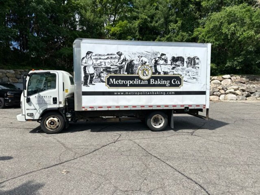 Used 2022 Isuzu NPR