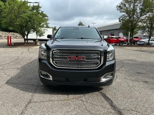 2020 Gmc Yukon XL SLT photo 2