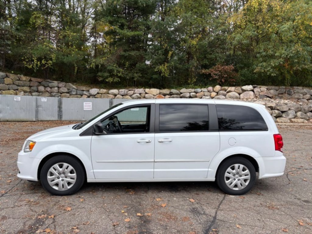 Used 2016 Dodge Grand Caravan AVP/SE Van