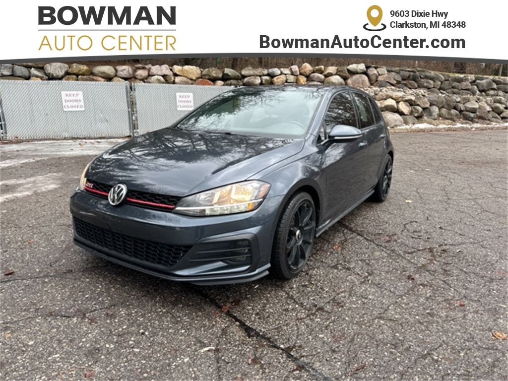 2018 Volkswagen Golf GTI S's photo