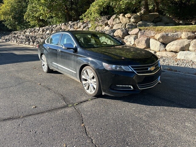 2015 Chevrolet Impala LTZ photo 2