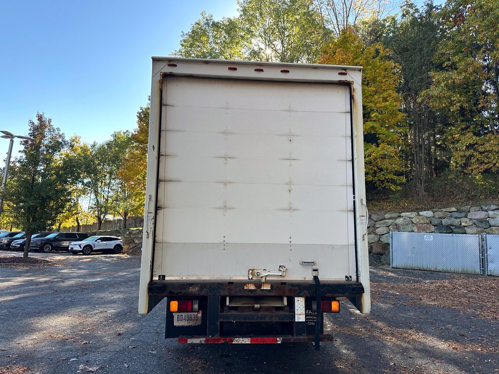 Used 2014 Isuzu NQR 16 ft box Truck