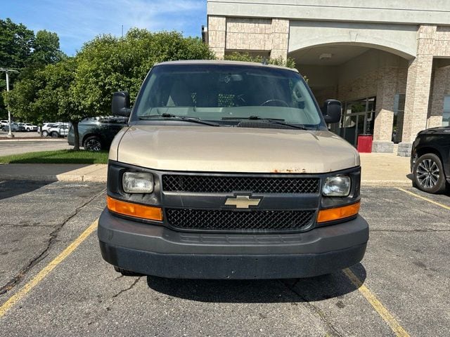 2017 Chevrolet Express Cargo Work Van - Photo 8